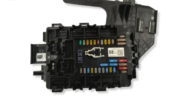 Tesla Model S Fuse module 103440900B 0111817831968 33350156