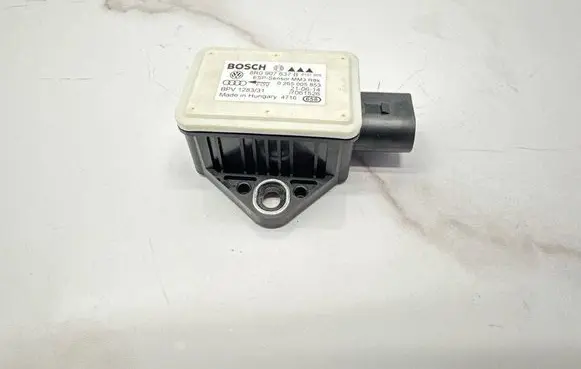 Audi A5 8T 8F ESP acceleration yaw rate sensor 8R0907637B 7061526 0265005853