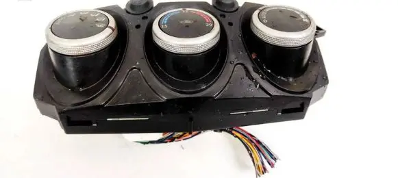 Mazda 2 Climate control unit DP7661190 K4000