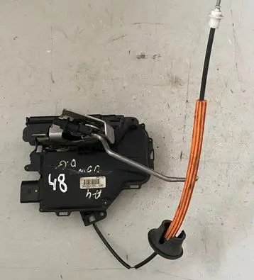 Audi A4 S4 B6 8E 8H Rear door lock 8E0839016C