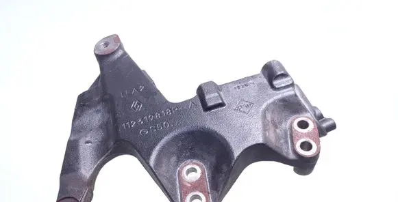 Nissan Qashqai Engine mounting bracket 112319818r