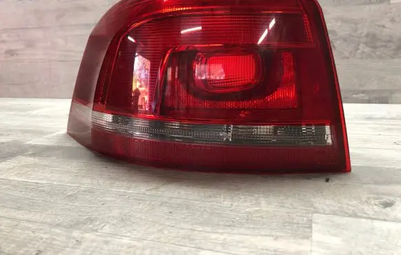 Volkswagen PASSAT B7 Rear/tail lights 3AF945095C 605001