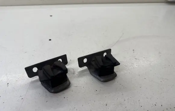 Volkswagen Multivan T5 Tailgate check strap stopper