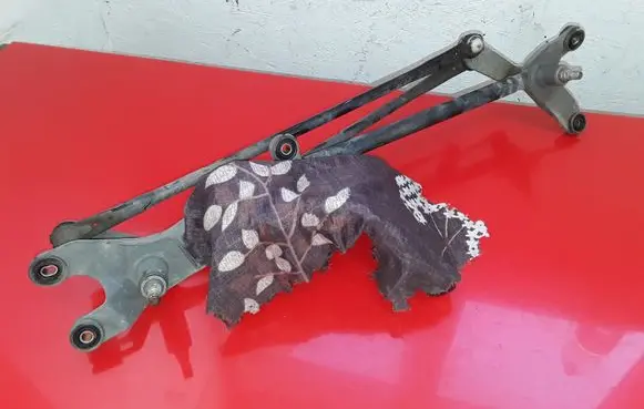 KIA Sorento Front wiper linkage NOCODE