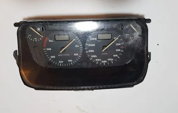 Volkswagen PASSAT B3 Speedometer (instrument cluster) 5411004600