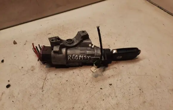 Skoda Roomster (5J) Ignition lock 4B0905851C