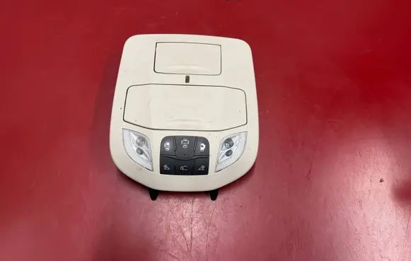 Chrysler Pacifica Front seat light 6ES94PD2AC