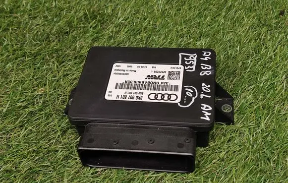 Audi A4 S4 B8 8K Hand brake control module 8K0907801H 32620205C