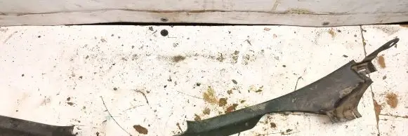 Volkswagen PASSAT B5.5 Front sill trim cover 3B0853370E