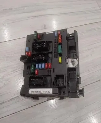 Peugeot 206+ BSM Control unit 9657608780