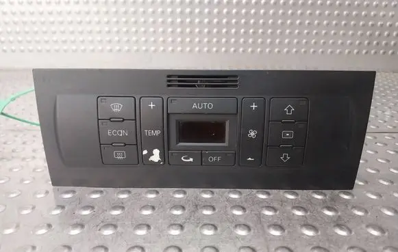 Audi A3 S3 8L Climate control unit 8L0820043H