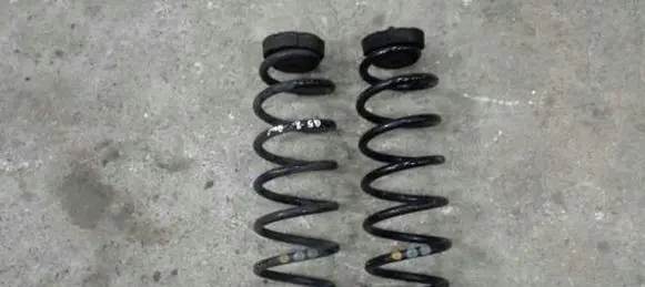 Audi Q5 SQ5 Rear coil spring 8R0511115AM