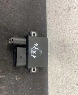 BMW 3 E90 E91 Glow plug pre-heat relay 132193