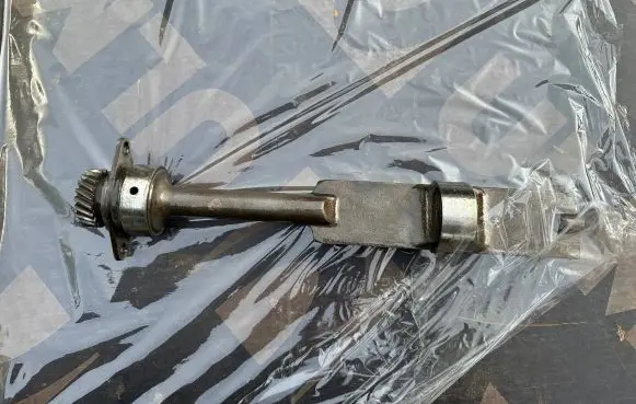 Nissan Patrol Y61 Balance shaft 124002W206 124002W207