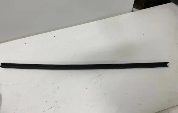Seat Leon (5F) Rubber seal front door window/glass 5F4837471