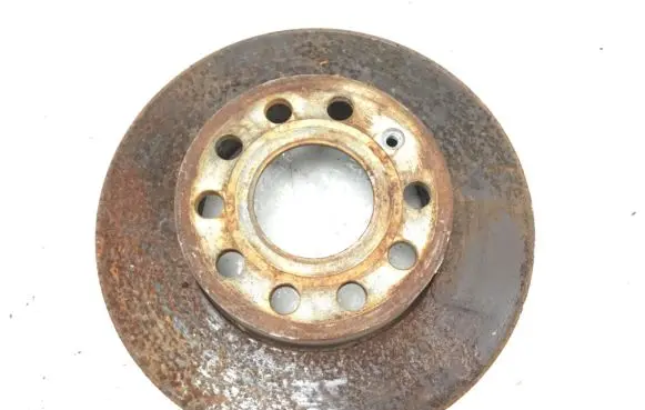 Volkswagen Golf V Rear brake disc