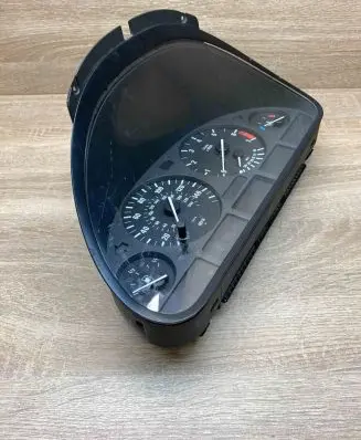 BMW 5 E39 Speedometer (instrument cluster) 6903796 110008735