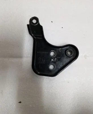Jeep Grand Cherokee WL Steering rack mounting bracket 68517413AB
