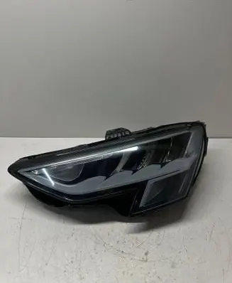 Audi A3 S3 8V Headlight/headlamp 8Y0941011 90193975
