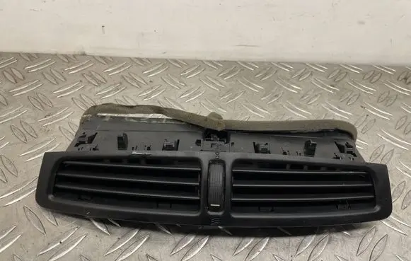 Ford Escape III Dash center air vent grill CJ54S01815A