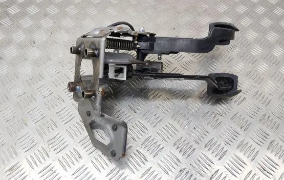 Clutch pedal