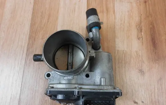 Hyundai Tucson TL Throttle valve 351002B340