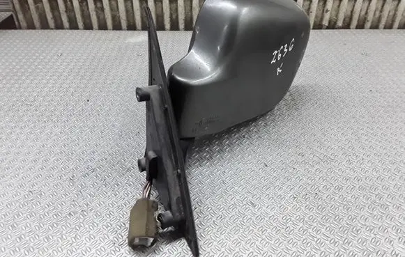 Opel Monterey Front door electric wing mirror E13010624