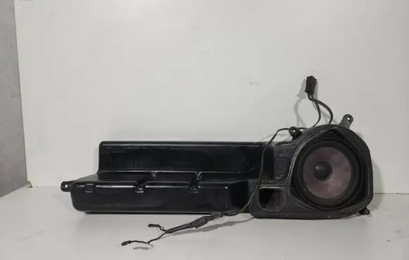 Audi A8 S8 D2 4D Front door speaker 4D0035381