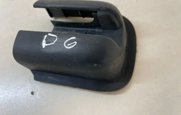 Opel Vivaro Front passenger seat rail trim 59334 675627