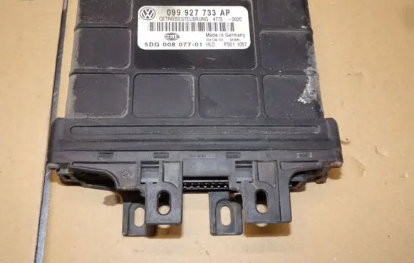Ford Galaxy Engine control unit/module 099927733AP
