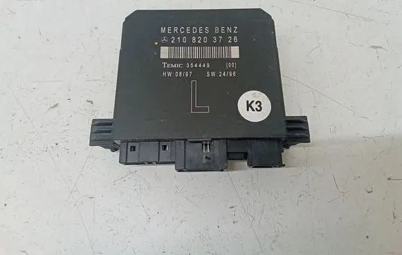 Mercedes-Benz E W210 Comfort/convenience module 2108203726