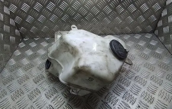 Toyota Prius (XW20) Windshield washer fluid reservoir/tank 060851145