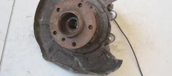 BMW X5 E70 Front wheel hub 6770983