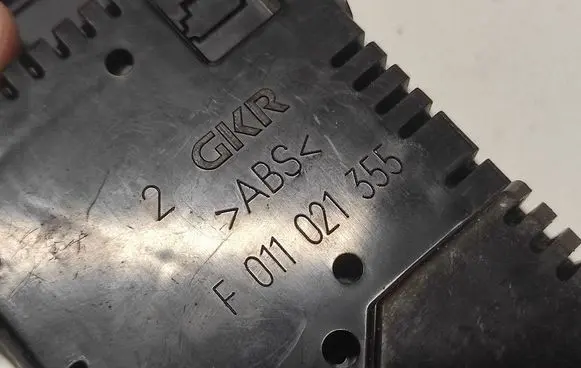 Mercedes-Benz C W203 Climate control unit A2038301785 9140010525
