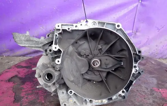 Peugeot 407 Manual 5 speed gearbox 20DM65