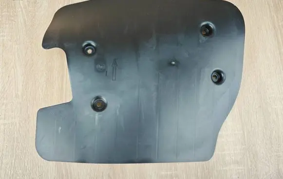 BMW 8 G16 Rear underbody cover/under tray 6861143