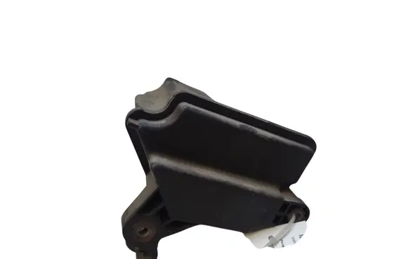 Vacuum air tank