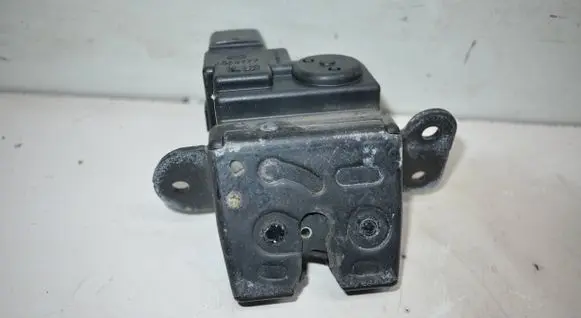 Tailgate/trunk/boot lock/catch/latch
