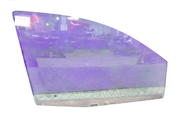 Ford Fiesta Front door window glass four-door 