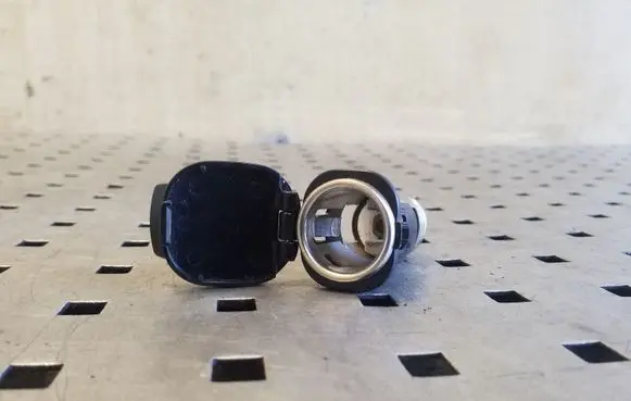 Subaru Legacy 12 V Socket (front) 