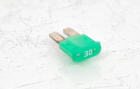 Land Rover Defender Fuse 