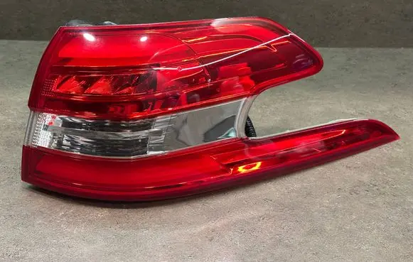 Peugeot 308 Rear/tail lights 9678093880
