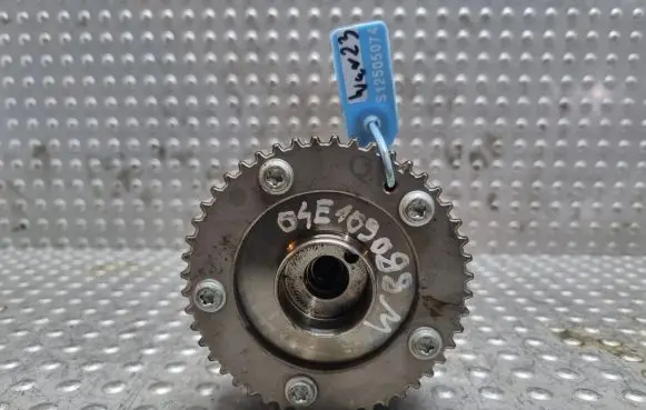 Audi Q3 8U Camshaft pulley/ VANOS 04E109088M