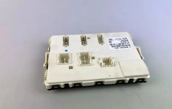 Mercedes-Benz C W205 Central body control module A2059007134