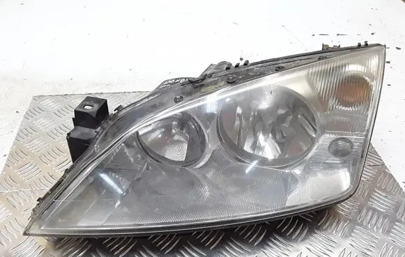 Ford Mondeo Mk III Headlight/headlamp 1s7113006ak