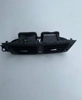 BMW X1 E84 Dash center air vent grill 64222991235 1697010 2991681