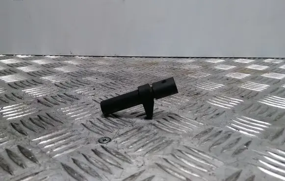 Mercedes-Benz C W203 Crankshaft position sensor 0031532828