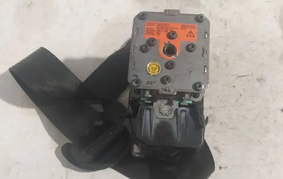 Audi A6 S6 C7 4G Front seatbelt 307161510