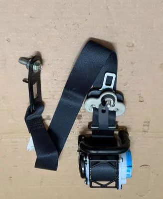 Mazda CX-5 Front seatbelt TKAH2EH941 8529002012