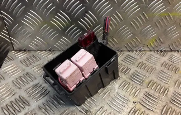 BMW 7 E38 Fuse box set 1382419